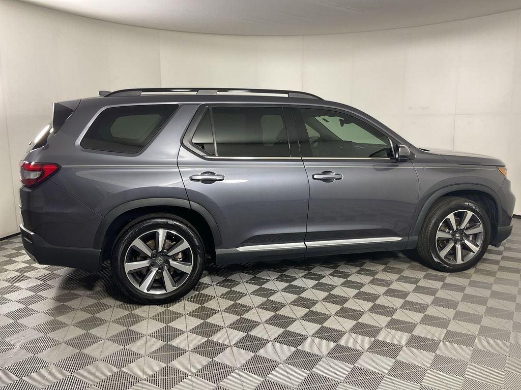 used 2025 Honda Pilot car, priced at $39,598