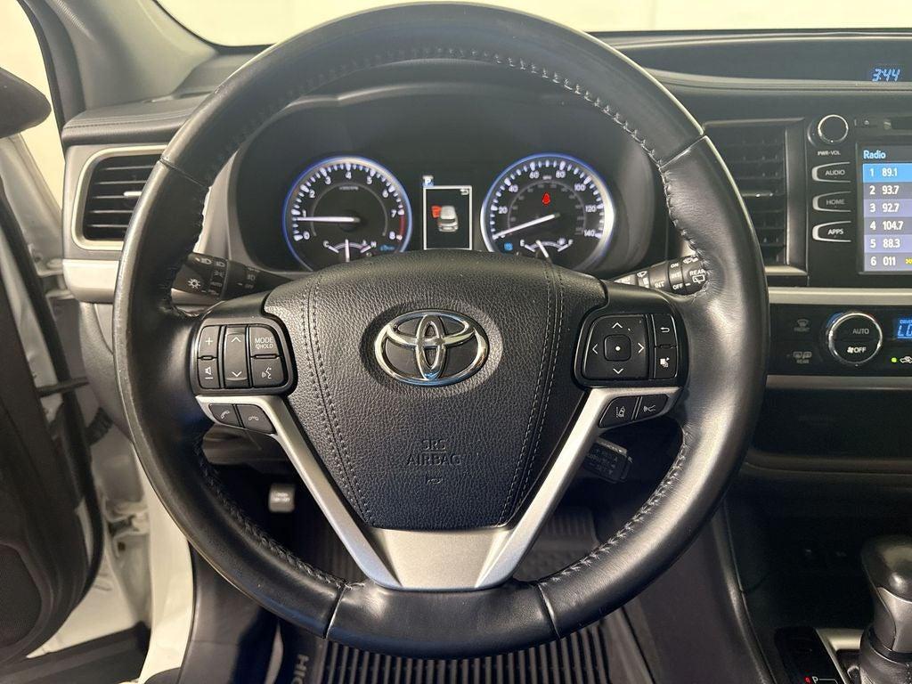 used 2019 Toyota Highlander car, priced at $31,795