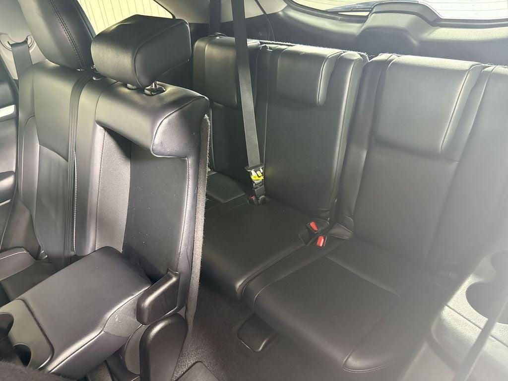 used 2019 Toyota Highlander car, priced at $31,795