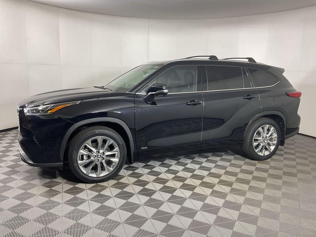 used 2023 Toyota Highlander Hybrid car, priced at $44,498