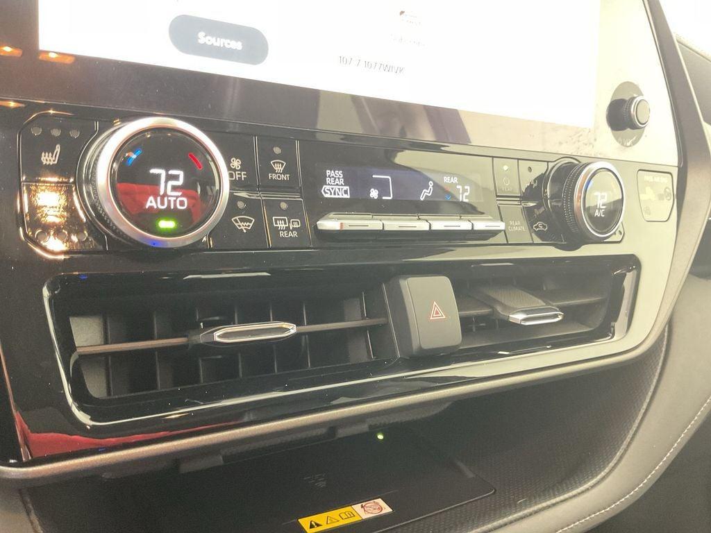 used 2023 Toyota Highlander Hybrid car, priced at $44,498