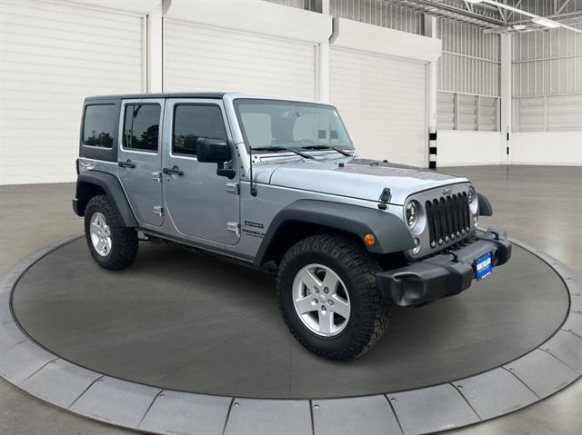 used 2015 Jeep Wrangler Unlimited car, priced at $14,990