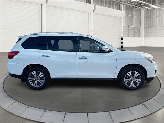 used 2017 Nissan Pathfinder car, priced at $11,490