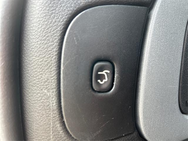 used 2014 Jeep Cherokee car, priced at $12,490