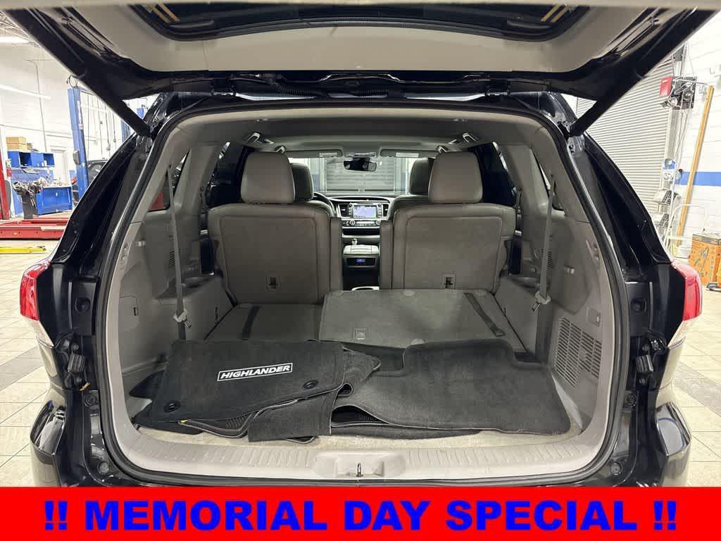 used 2019 Toyota Highlander car, priced at $22,498