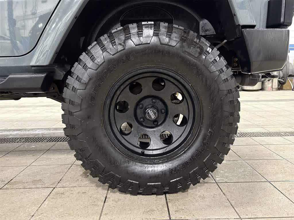 used 2014 Jeep Wrangler Unlimited car, priced at $16,500