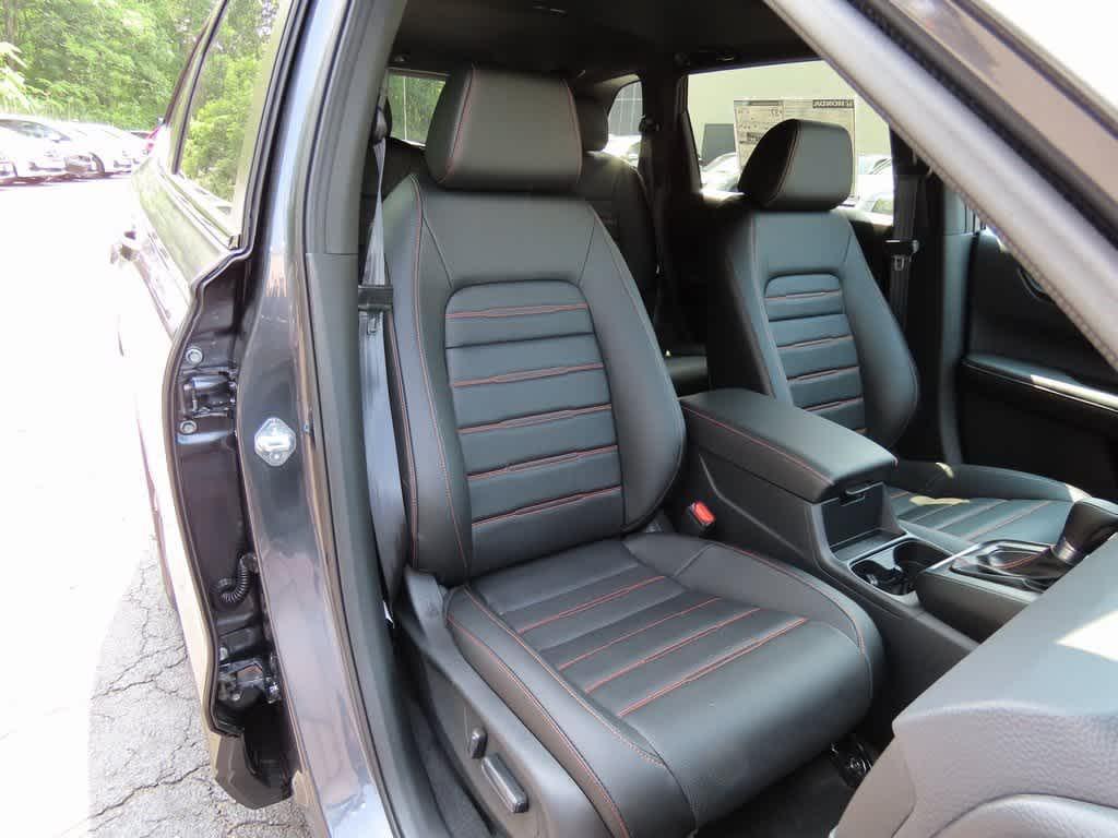 new 2026 Honda CR-V Hybrid car, priced at $39,597