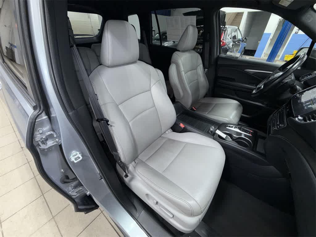 used 2023 Honda Passport car, priced at $27,535