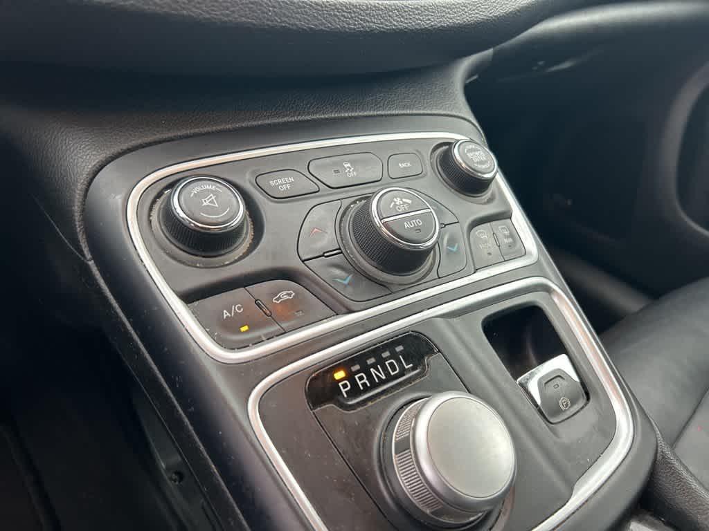 used 2015 Chrysler 200 car, priced at $8,218