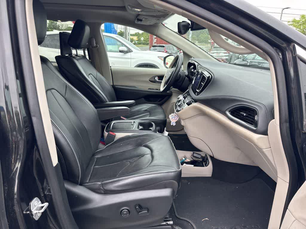 used 2017 Chrysler Pacifica car, priced at $16,467