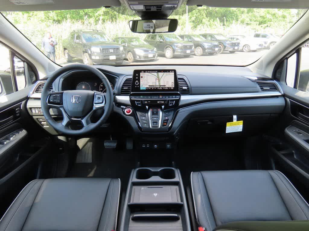 new 2026 Honda Odyssey car, priced at $48,435