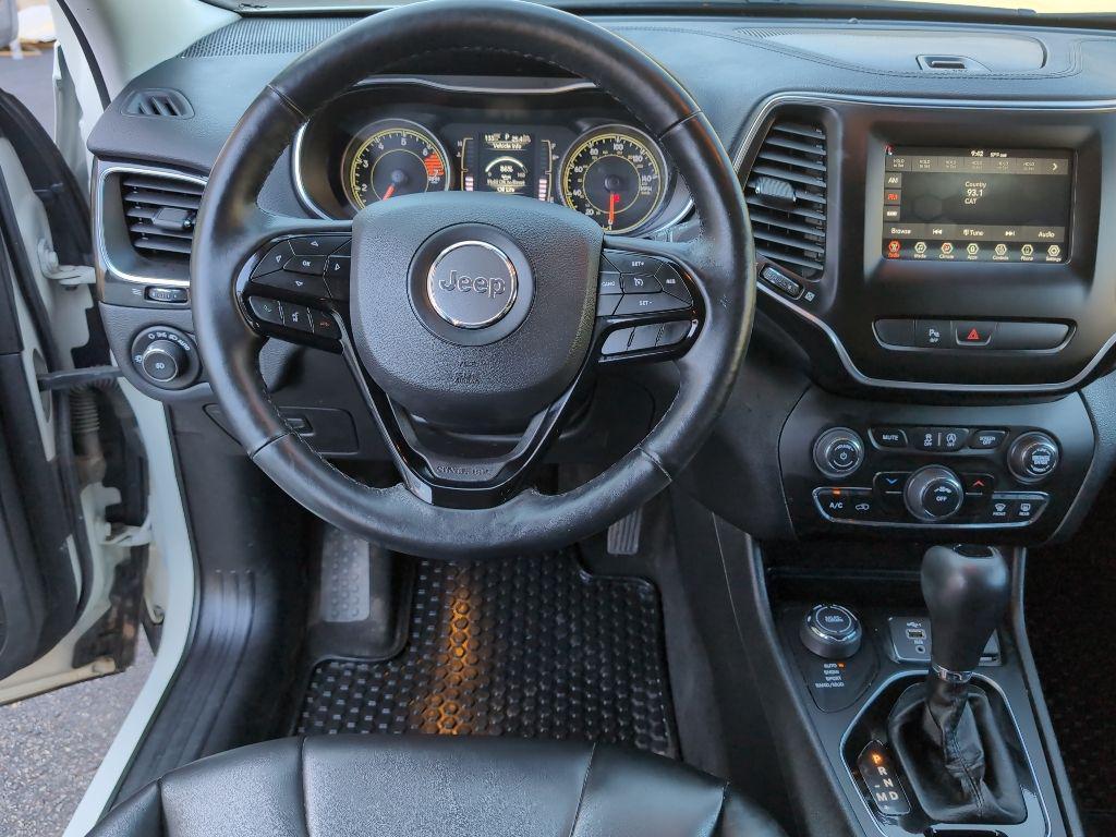 used 2019 Jeep Cherokee car, priced at $17,892
