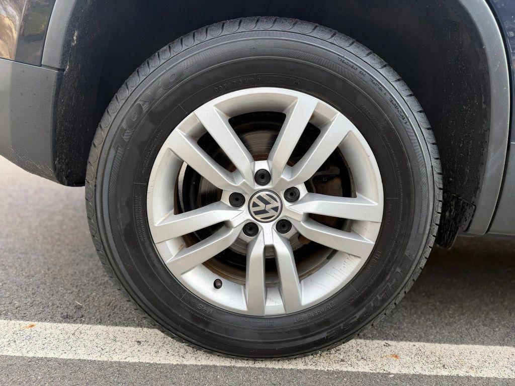 used 2014 Volkswagen Tiguan car, priced at $5,250
