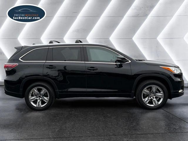 used 2014 Toyota Highlander car, priced at $17,988