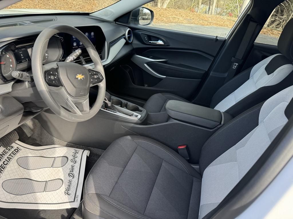 used 2025 Chevrolet Trax car, priced at $21,476