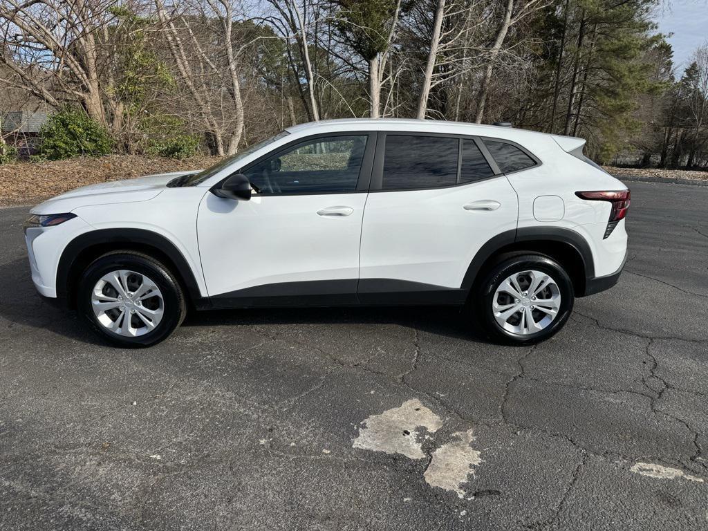 used 2025 Chevrolet Trax car, priced at $21,476