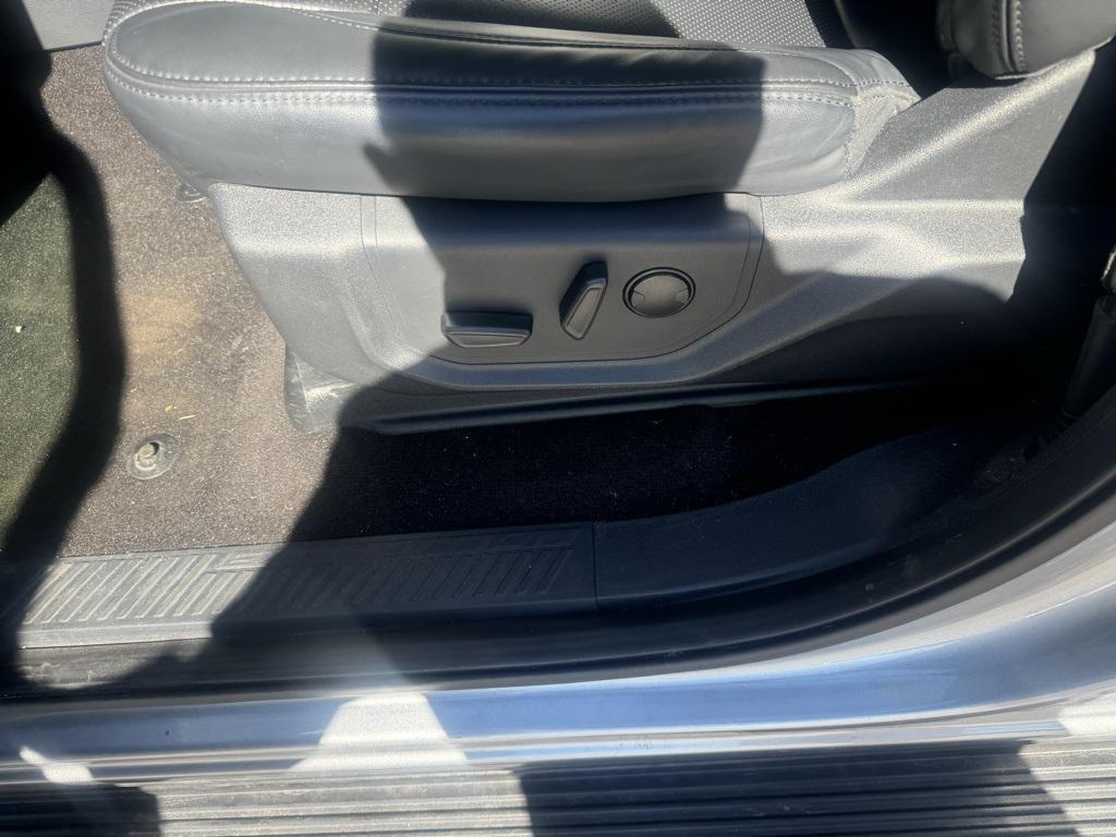 used 2023 Ford Expedition car, priced at $38,888