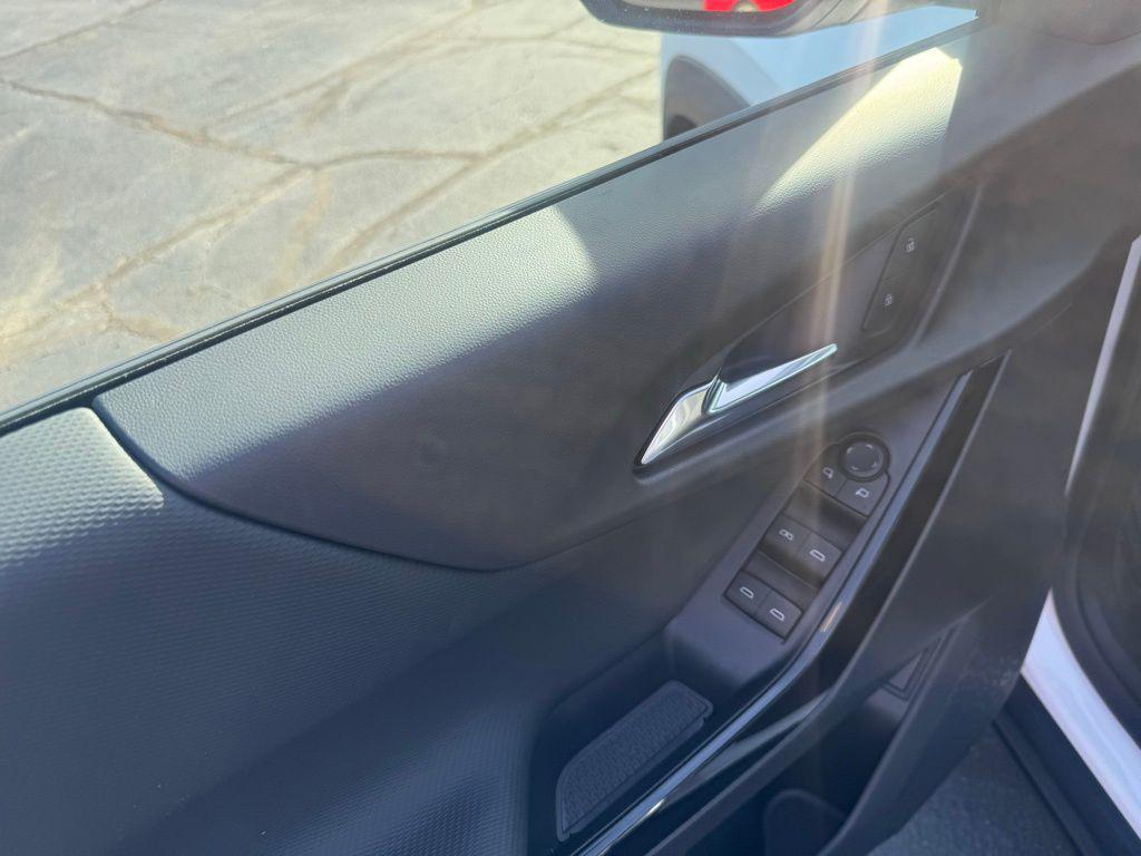 new 2026 Chevrolet Equinox car, priced at $32,680