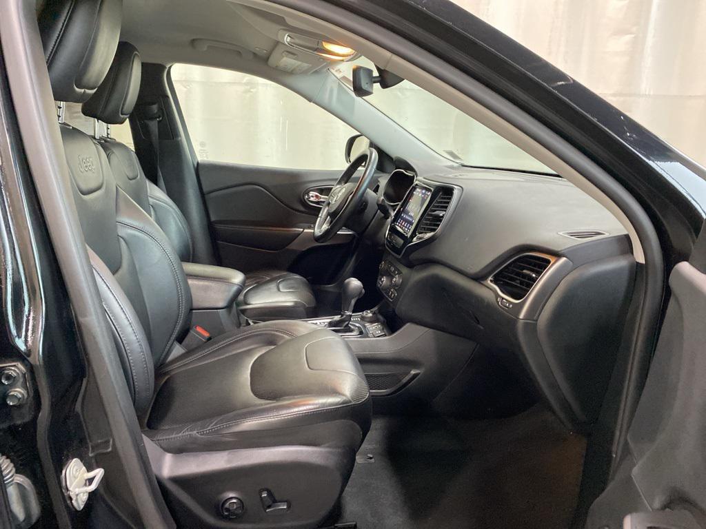 used 2019 Jeep Cherokee car, priced at $16,088