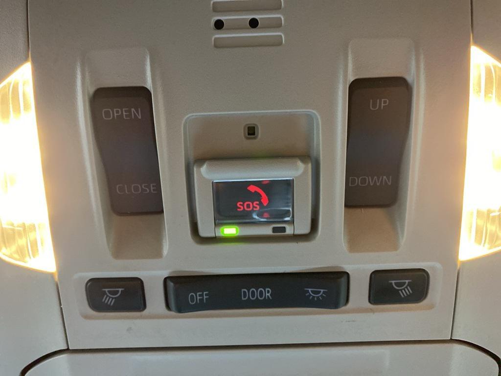 used 2023 Toyota Highlander car, priced at $33,065