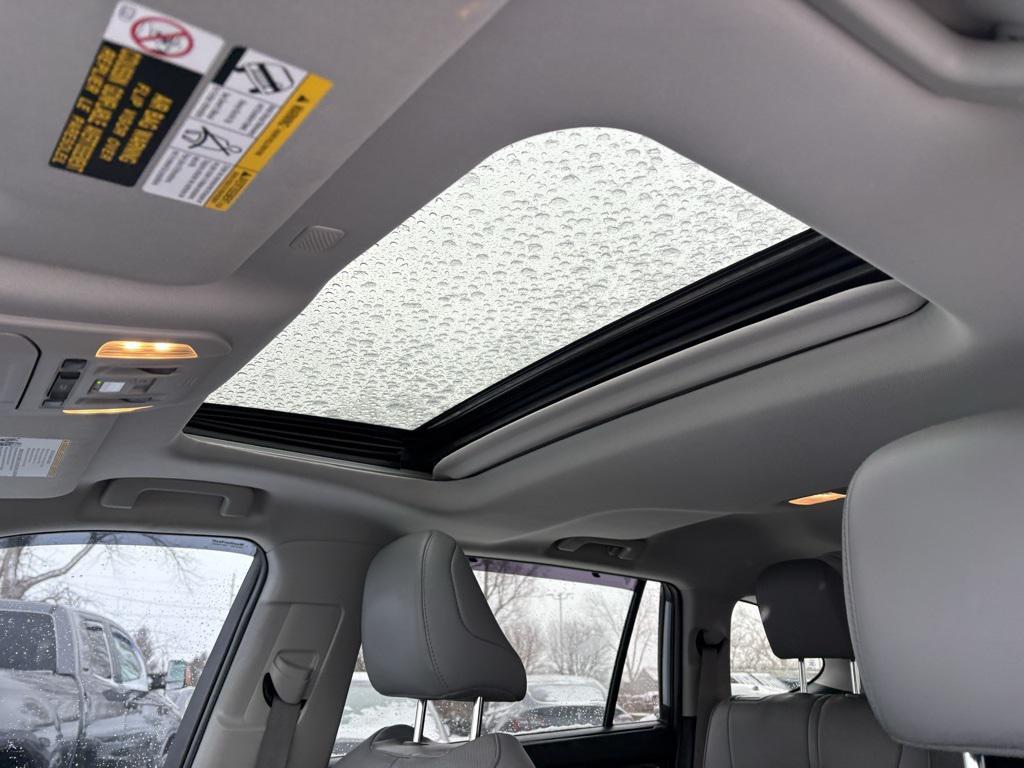 used 2021 Toyota Highlander car, priced at $29,984