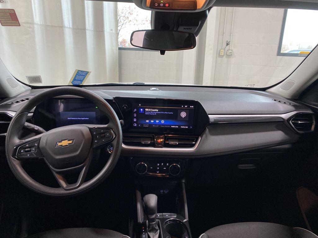 used 2025 Chevrolet TrailBlazer car, priced at $20,920