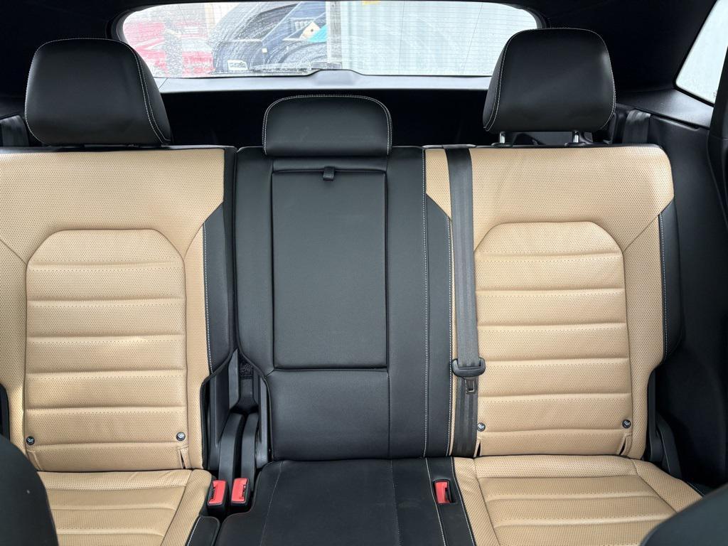 used 2021 Volkswagen Atlas Cross Sport car, priced at $27,252