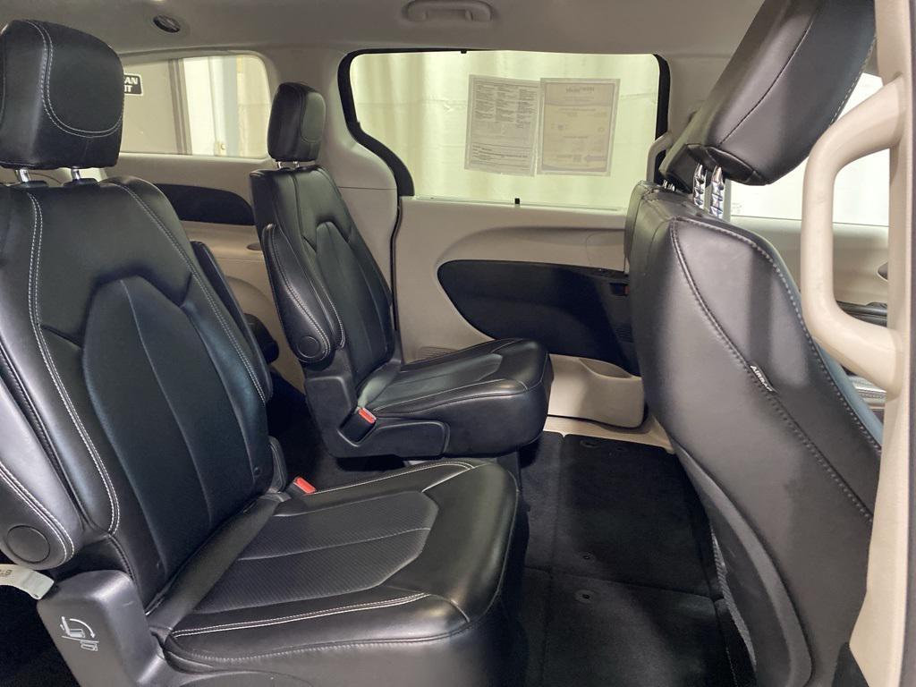 used 2024 Chrysler Pacifica car, priced at $28,350