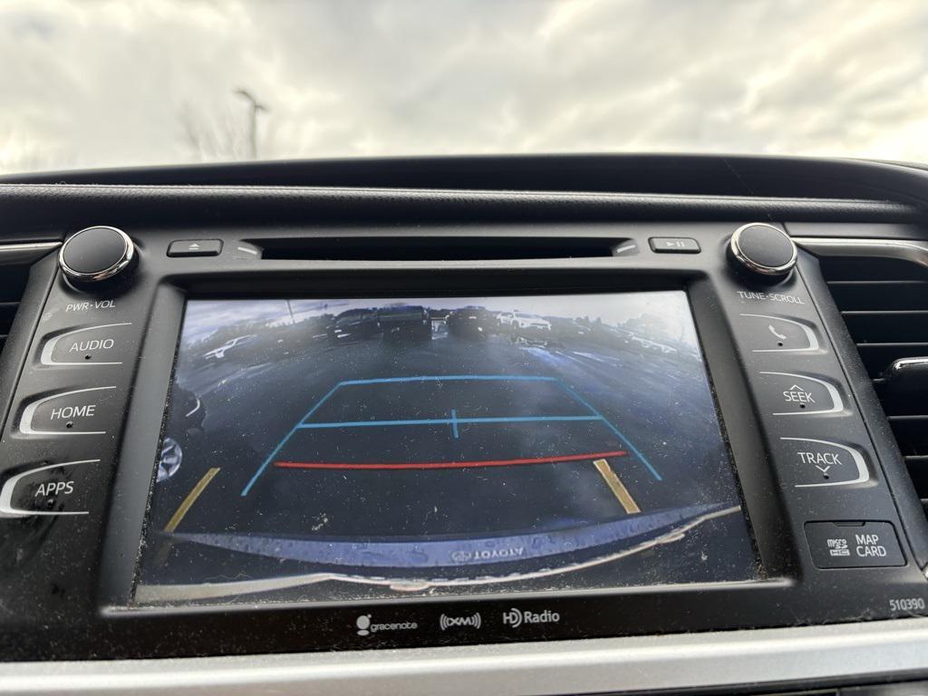 used 2019 Toyota Highlander car, priced at $30,449