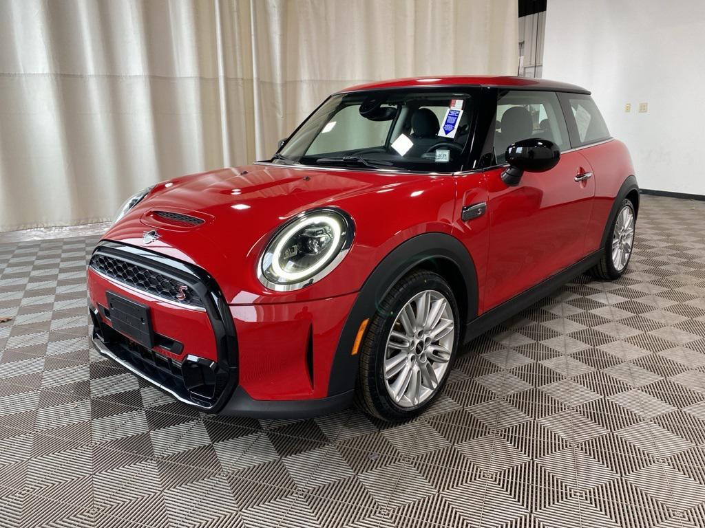 used 2024 MINI Hardtop car, priced at $23,725