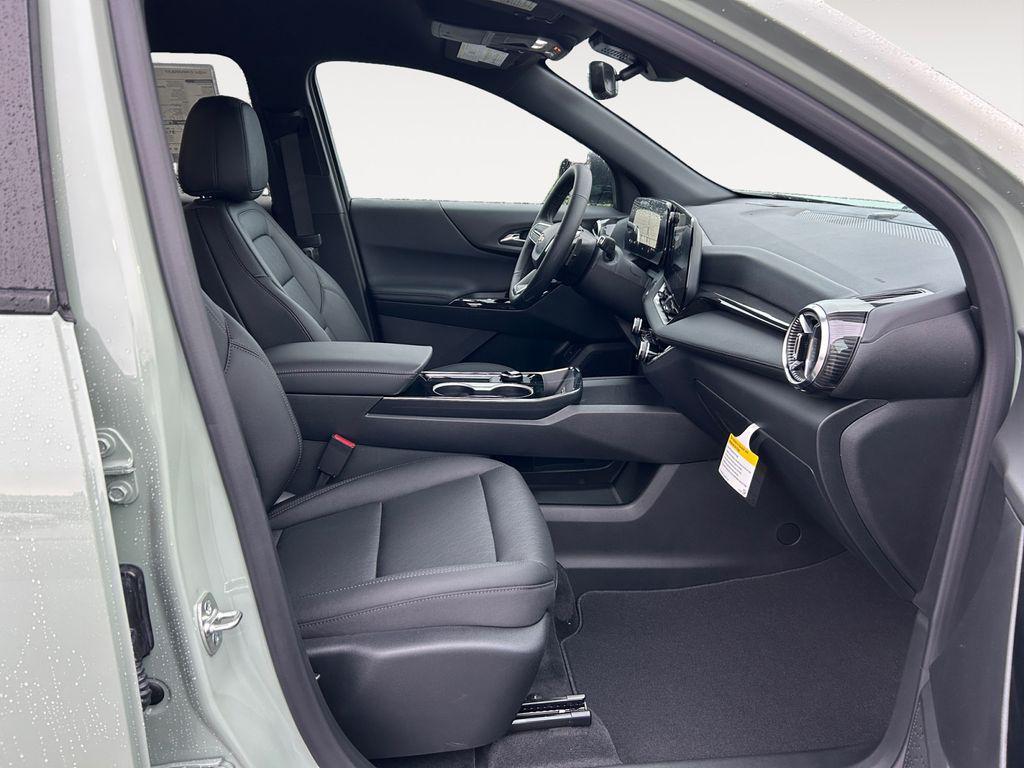 new 2026 Chevrolet Equinox car, priced at $35,965