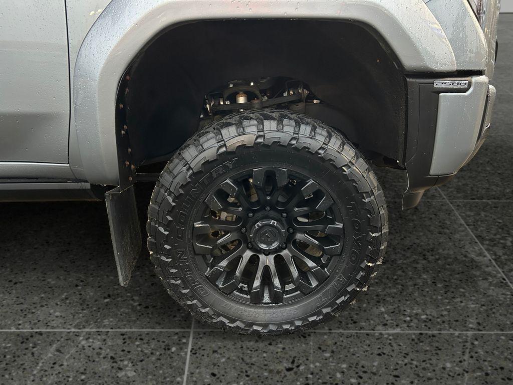 used 2024 GMC Sierra 2500 car, priced at $80,912