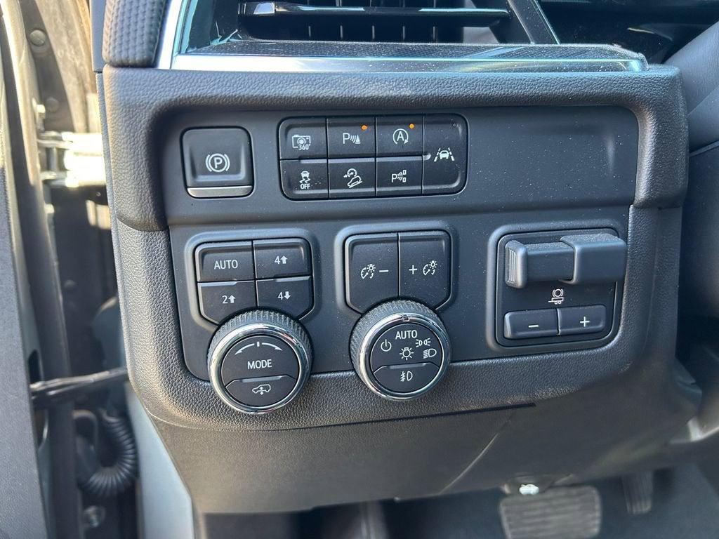 used 2025 Chevrolet Suburban car, priced at $80,390