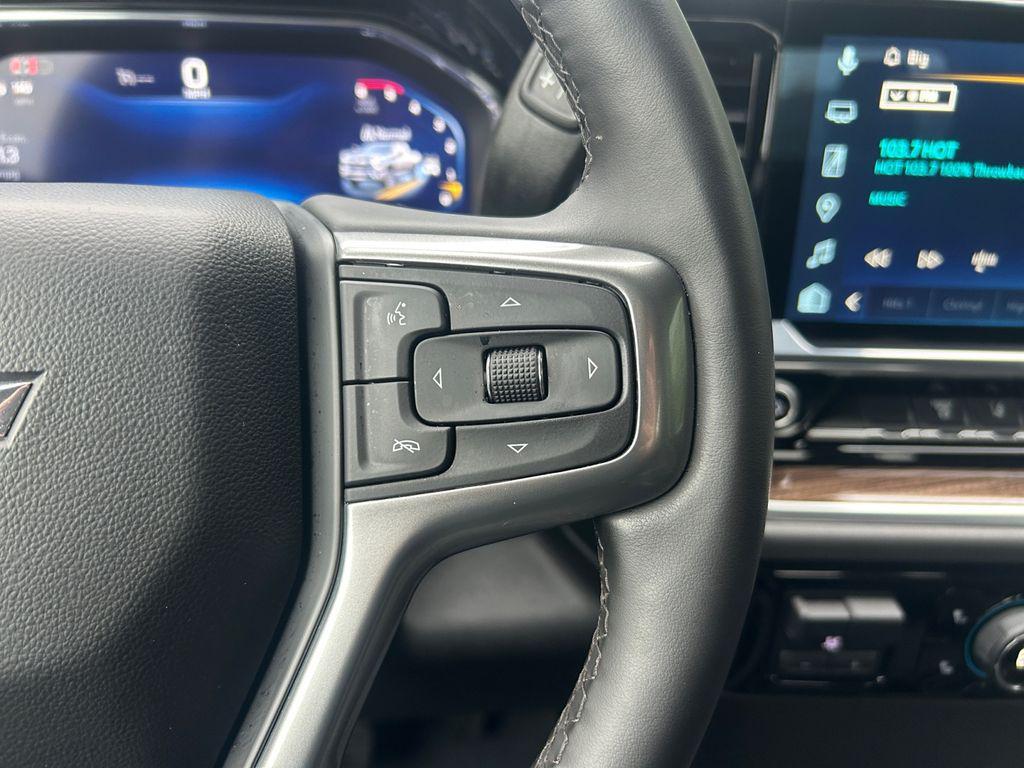 used 2025 Chevrolet Silverado 3500 car, priced at $65,912