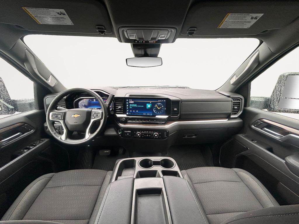 used 2025 Chevrolet Silverado 3500 car, priced at $65,912