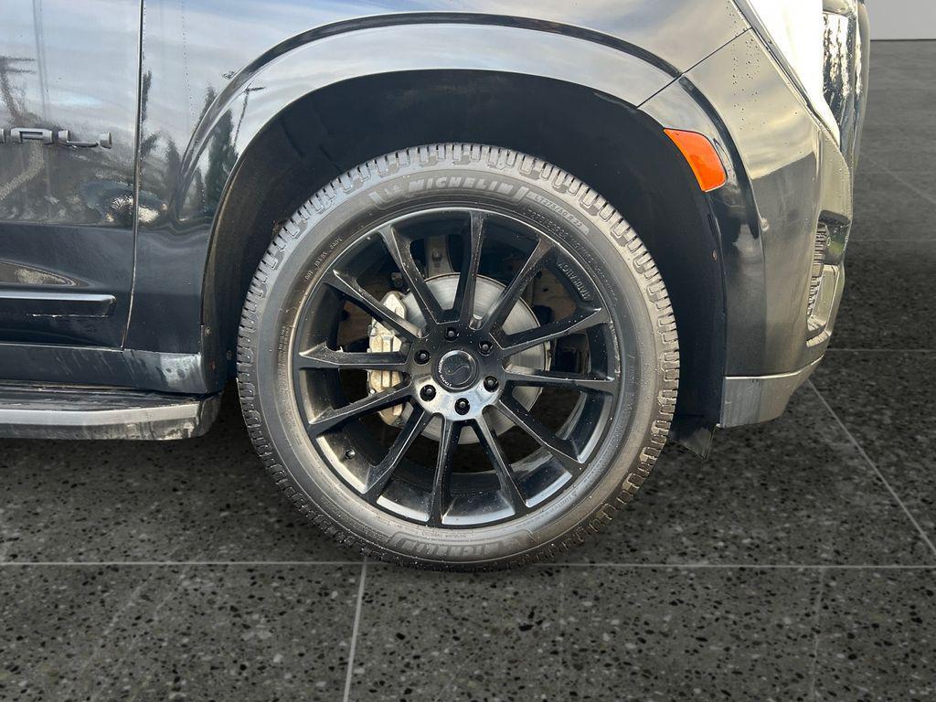 used 2022 GMC Yukon XL car, priced at $57,499