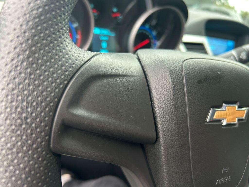 used 2016 Chevrolet Cruze Limited car, priced at $9,999