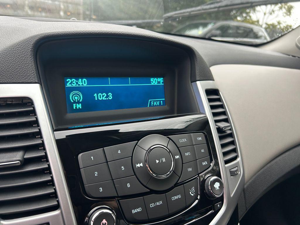 used 2016 Chevrolet Cruze Limited car, priced at $9,999