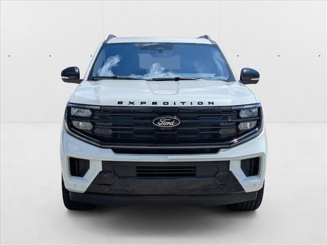 new 2025 Ford Expedition car, priced at $75,895