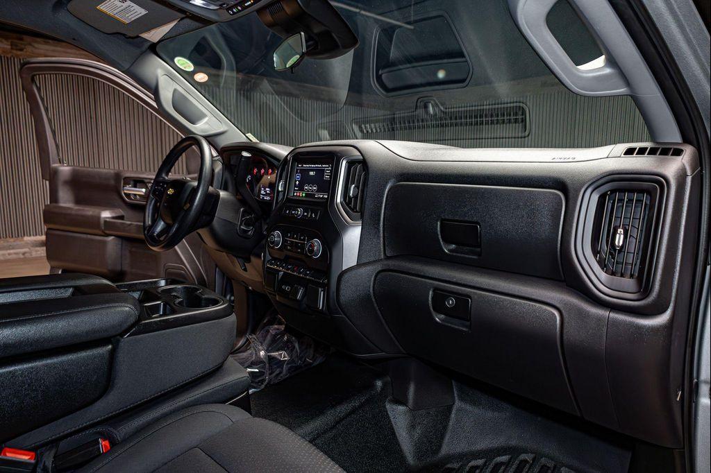 used 2025 Chevrolet Silverado 1500 car, priced at $39,990