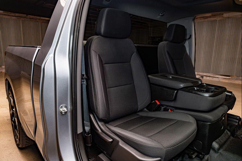 used 2025 Chevrolet Silverado 1500 car, priced at $39,990