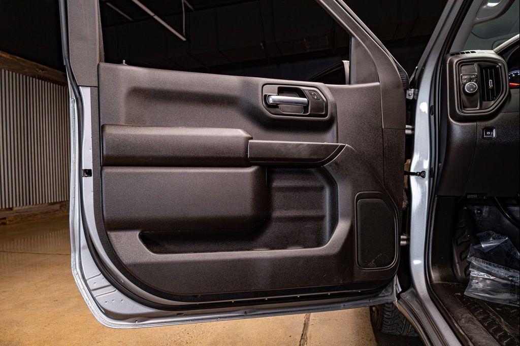 used 2025 Chevrolet Silverado 1500 car, priced at $39,990