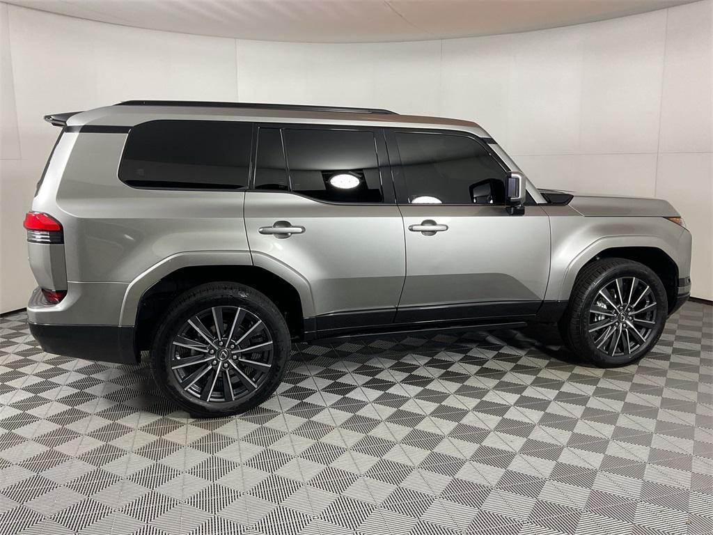 used 2025 Lexus GX 550 car, priced at $91,895