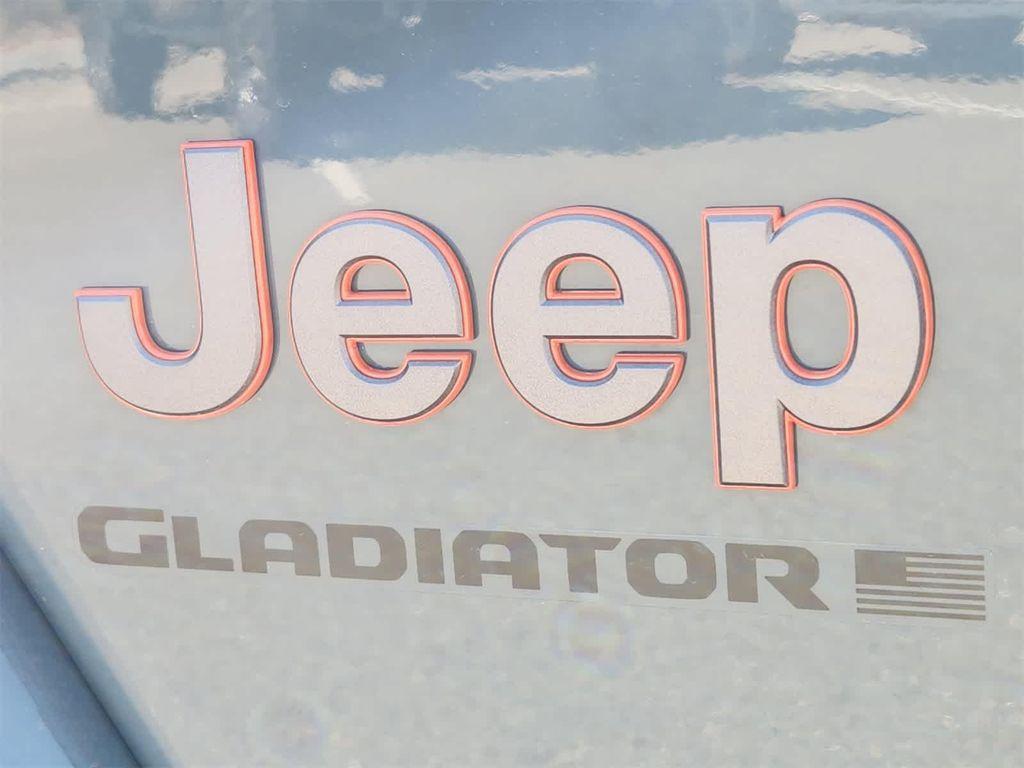 new 2025 Jeep Gladiator car, priced at $54,759