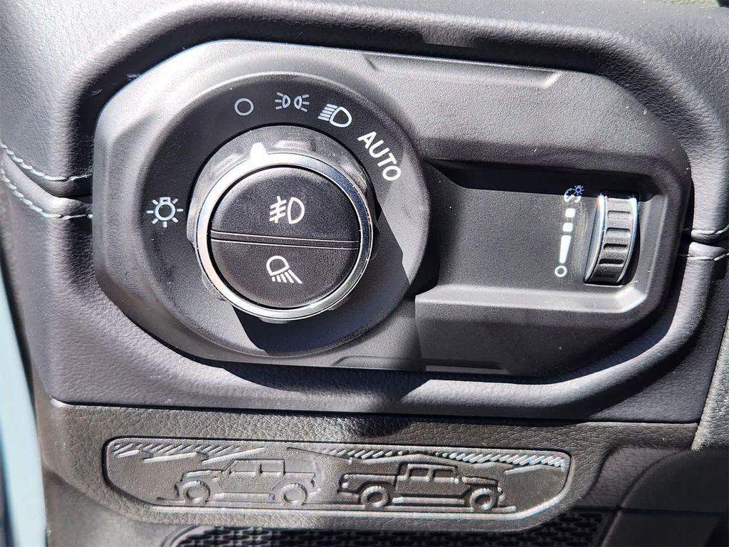 new 2025 Jeep Gladiator car, priced at $54,759