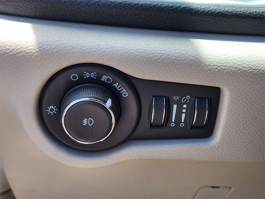 used 2021 Chrysler Pacifica car, priced at $26,482