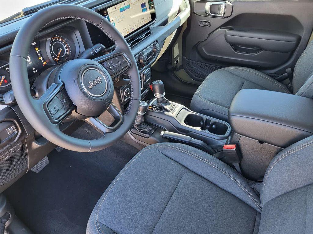 new 2025 Jeep Gladiator car, priced at $43,118