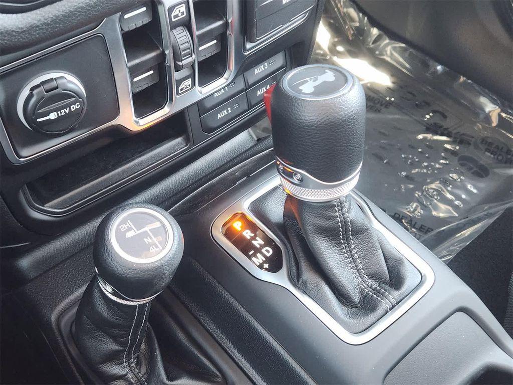 new 2025 Jeep Wrangler car, priced at $43,001