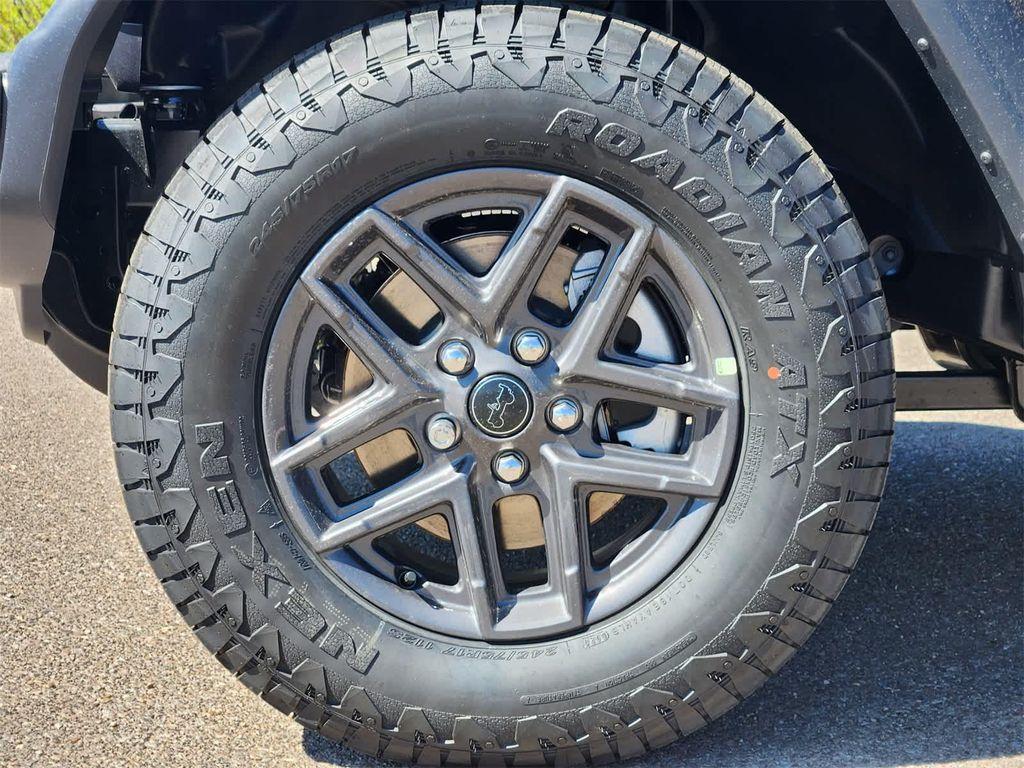 new 2025 Jeep Wrangler car, priced at $43,001