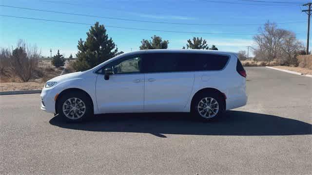 new 2025 Chrysler Pacifica car, priced at $46,992